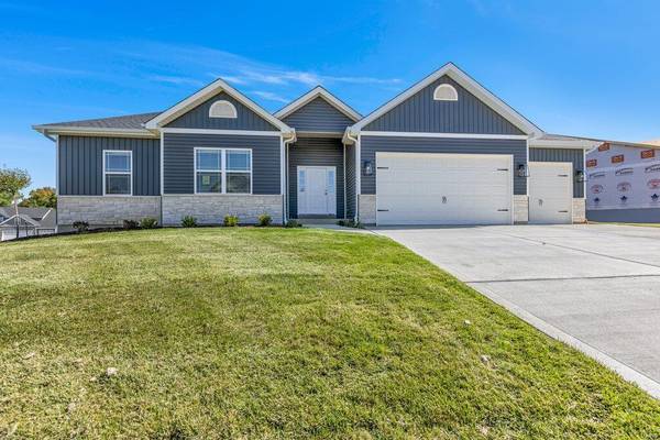 202 Woodhurst DR, Wentzville, MO 63385