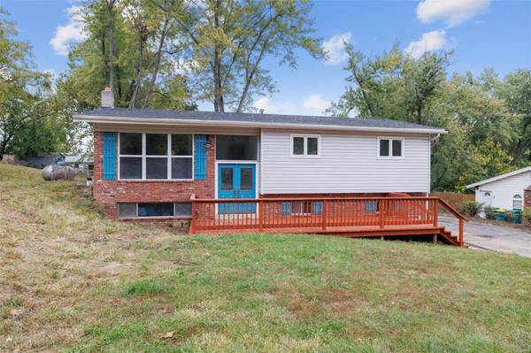 6533 Highway PP, High Ridge, MO 63049