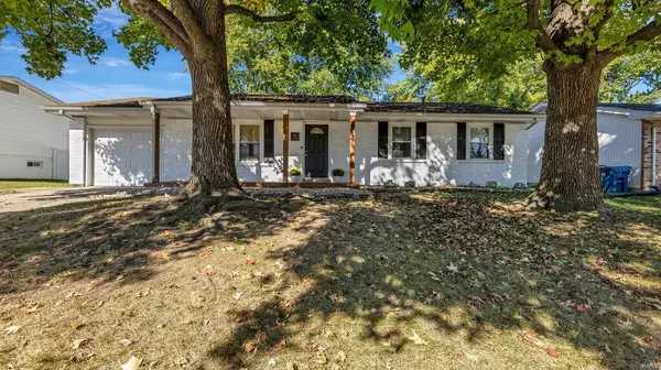 433 Canary LN, St Charles, MO 63301