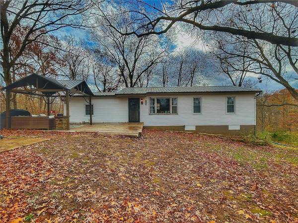 656 Watson RD, Sullivan, MO 63080