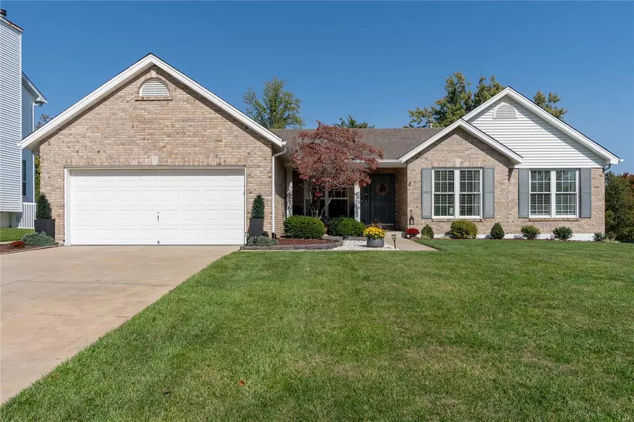 110 Prairie Meadow CT, St Peters, MO 63304