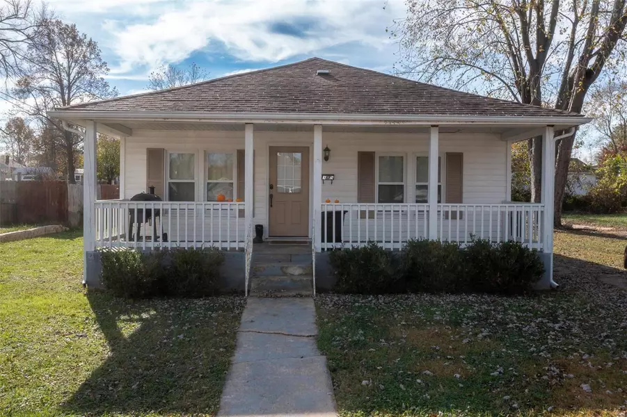 305 Cahoon ST, Fredericktown, MO 63645