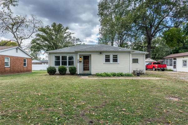 2912 Godfrey ST, Belleville, IL 62226