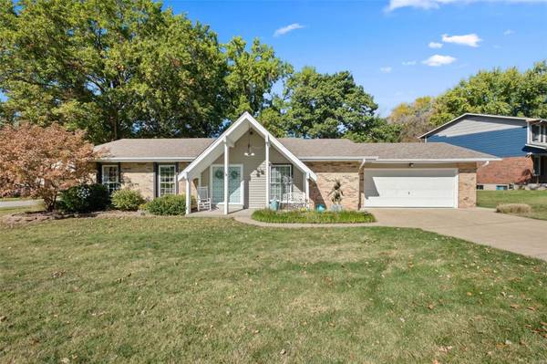 425 Hunters Ridge, St Charles, MO 63301