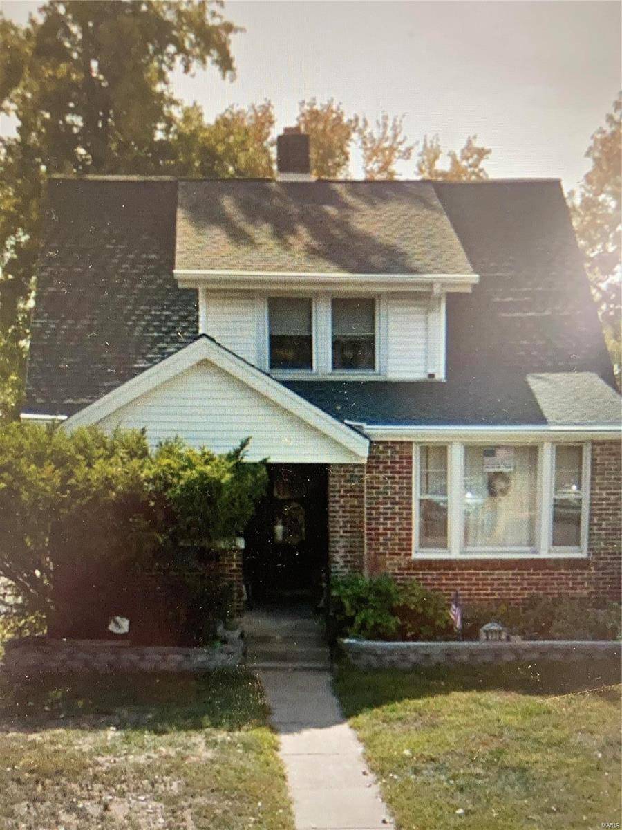9110 White AVE, St Louis, MO 63144