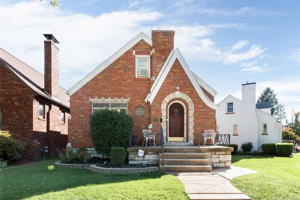 5648 Walsh ST, St Louis, MO 63109