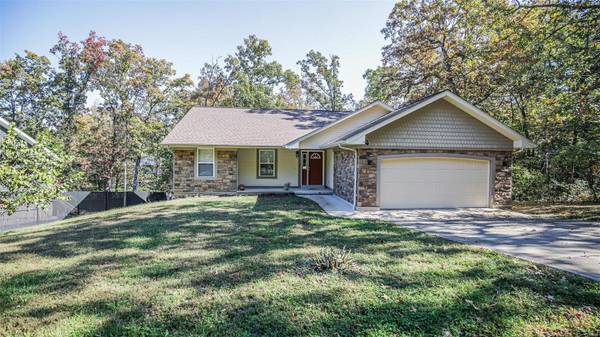 409 Trenton DR, De Soto, MO 63020