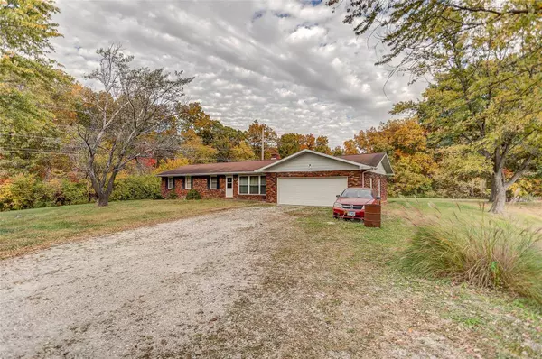 Waterloo, IL 62298,6362 Windy Oaks LN