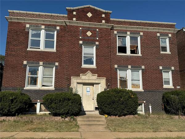 2529 W Hebert ST, St Louis, MO 63107