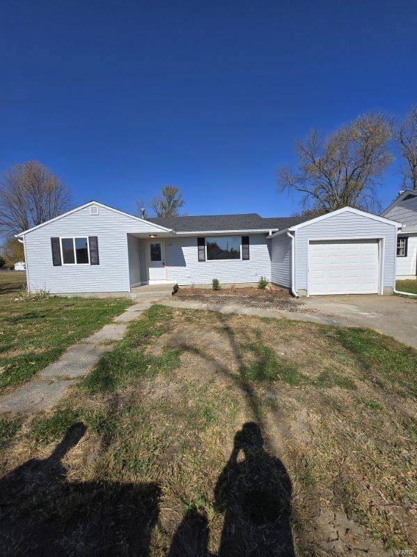 109 East Haig ST, Vandalia, MO 63382