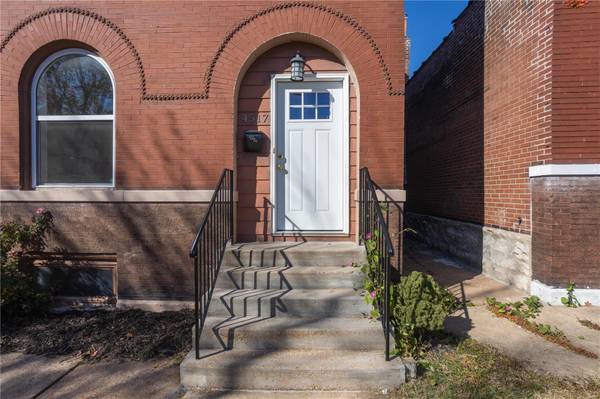 4517 Idaho AVE, St Louis, MO 63111