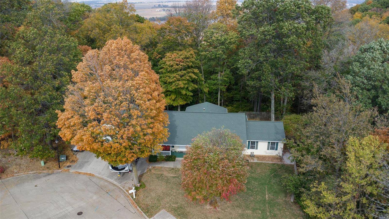 111 Peregrine LN, Valmeyer, IL 62295