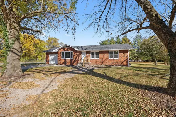 Livingston, IL 62058,336 Mullen ST