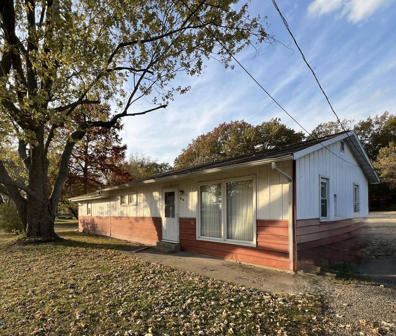 916 W Wyandotte ST, Vandalia, IL 62471
