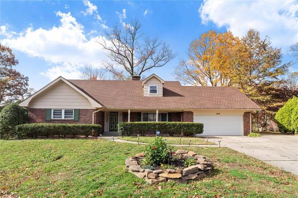 60 Counrty Club acres,  Belleville,  IL 62223