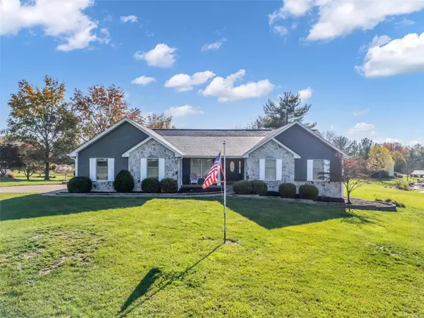 4 Garonne CT, O'fallon, MO 63368