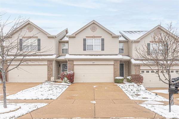 267 Shady Rock LN, O'fallon, MO 63368