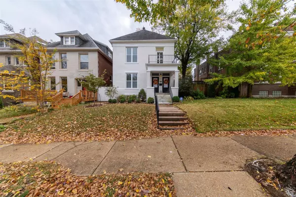 4246 Cleveland AVE, St Louis, MO 63110