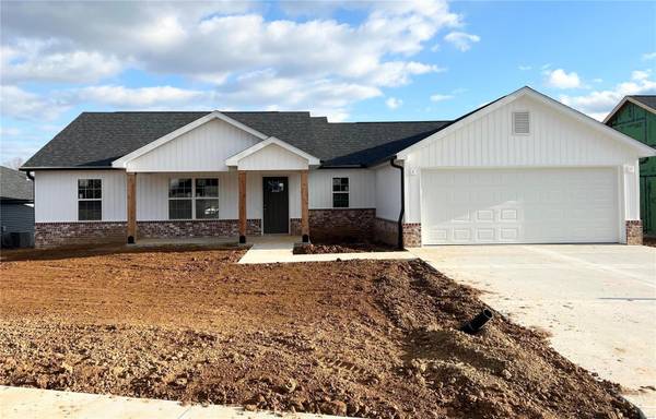 4053 Chapel Ridge, Jackson, MO 63755