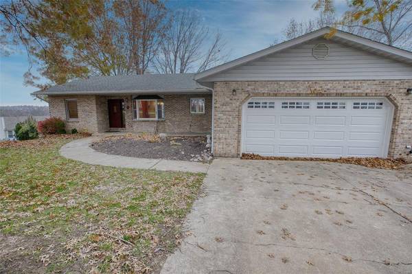 7 Edward PL,  Washington,  MO 63090