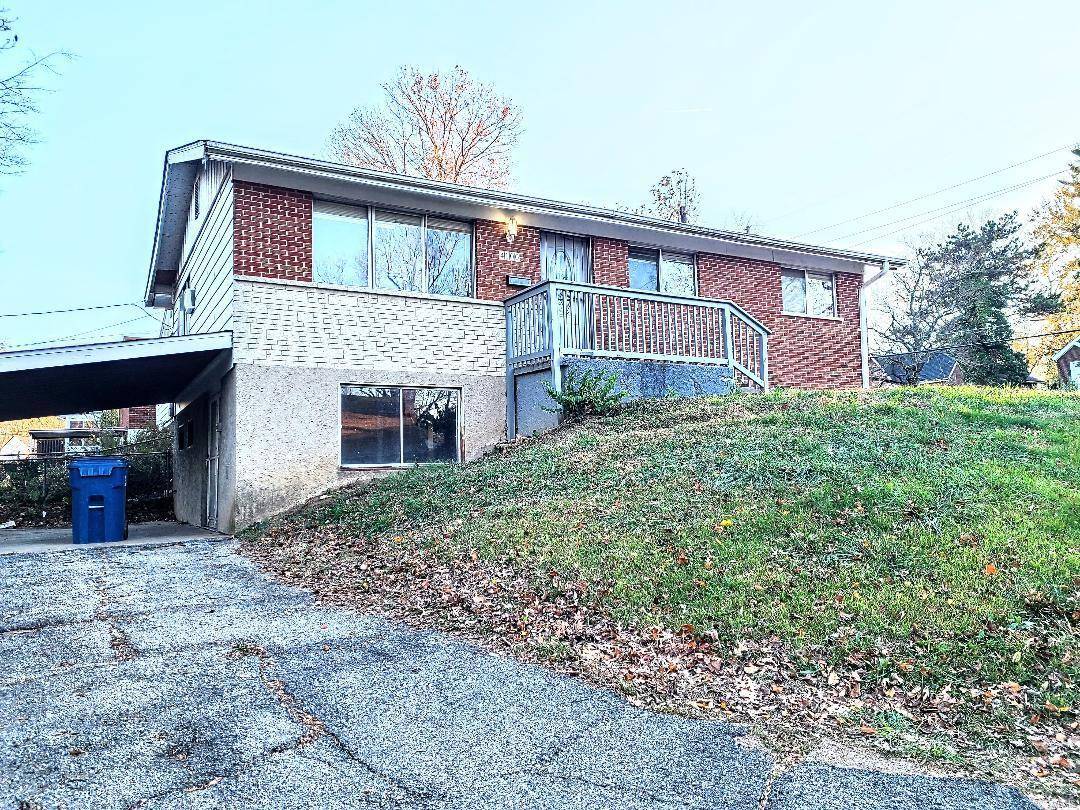 4100 Ammann LN, St Louis, MO 63121
