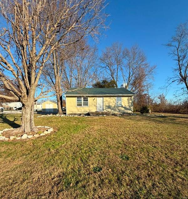 104 Saint Michele Street, Hawk Point, MO 63349