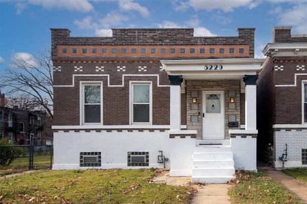 5229 Idaho AVE, St Louis, MO 63111