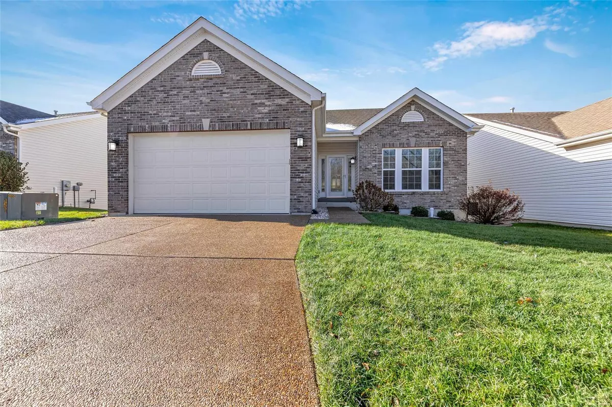 St Peters, MO 63376,12 Ellington Oaks CT