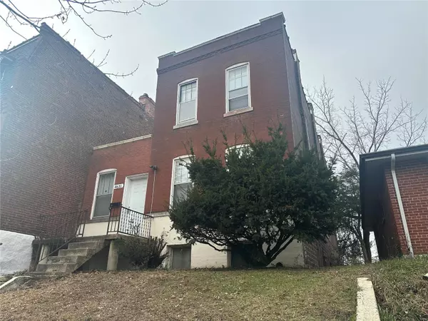 4631 Oregon AVE, St Louis, MO 63111