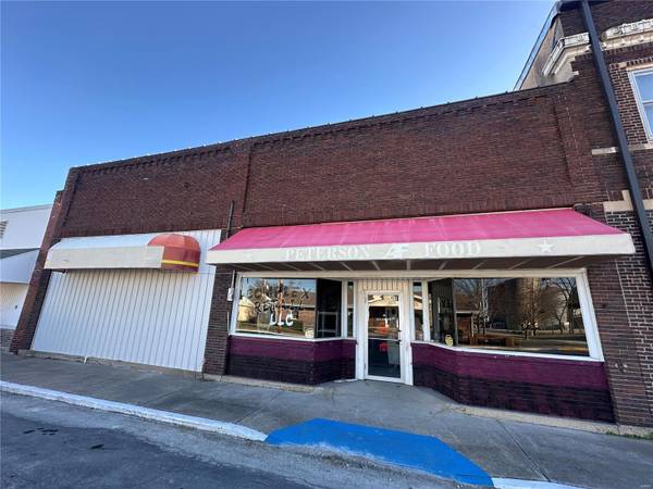 109 S Public, Center, MO 63436