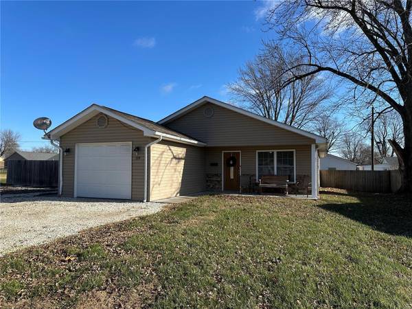 119 S 15th, Bowling Green, MO 63334