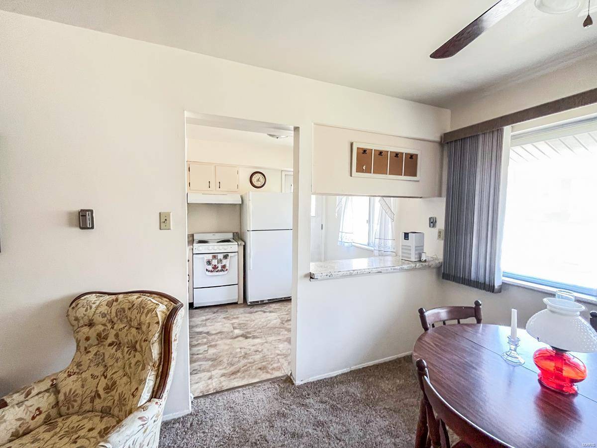 Hazelwood, MO 63042,7723 Hazelcrest DR #H
