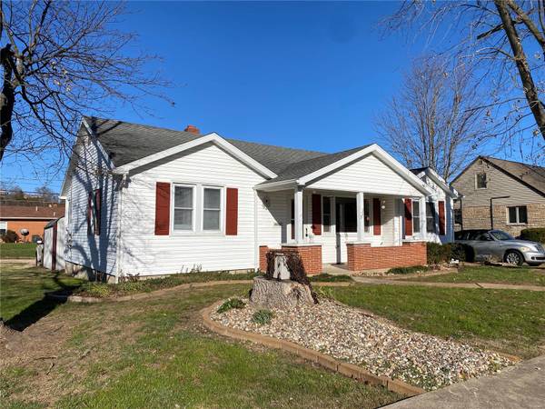 327 W 10th ST, Hermann, MO 65041