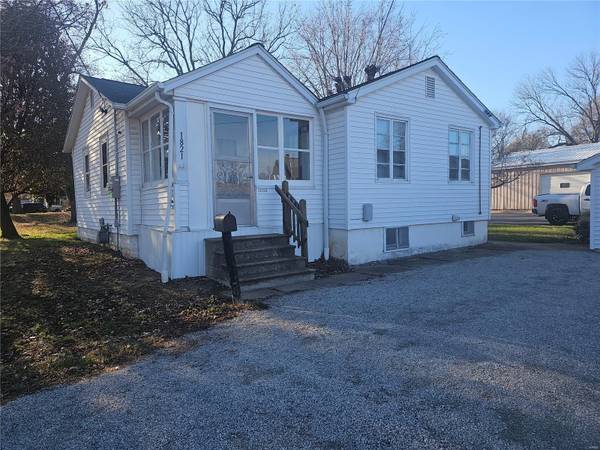 1821 E A ST, Belleville, IL 62221