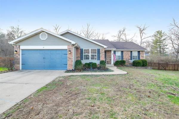 39 Gentle CT, Fenton, MO 63026