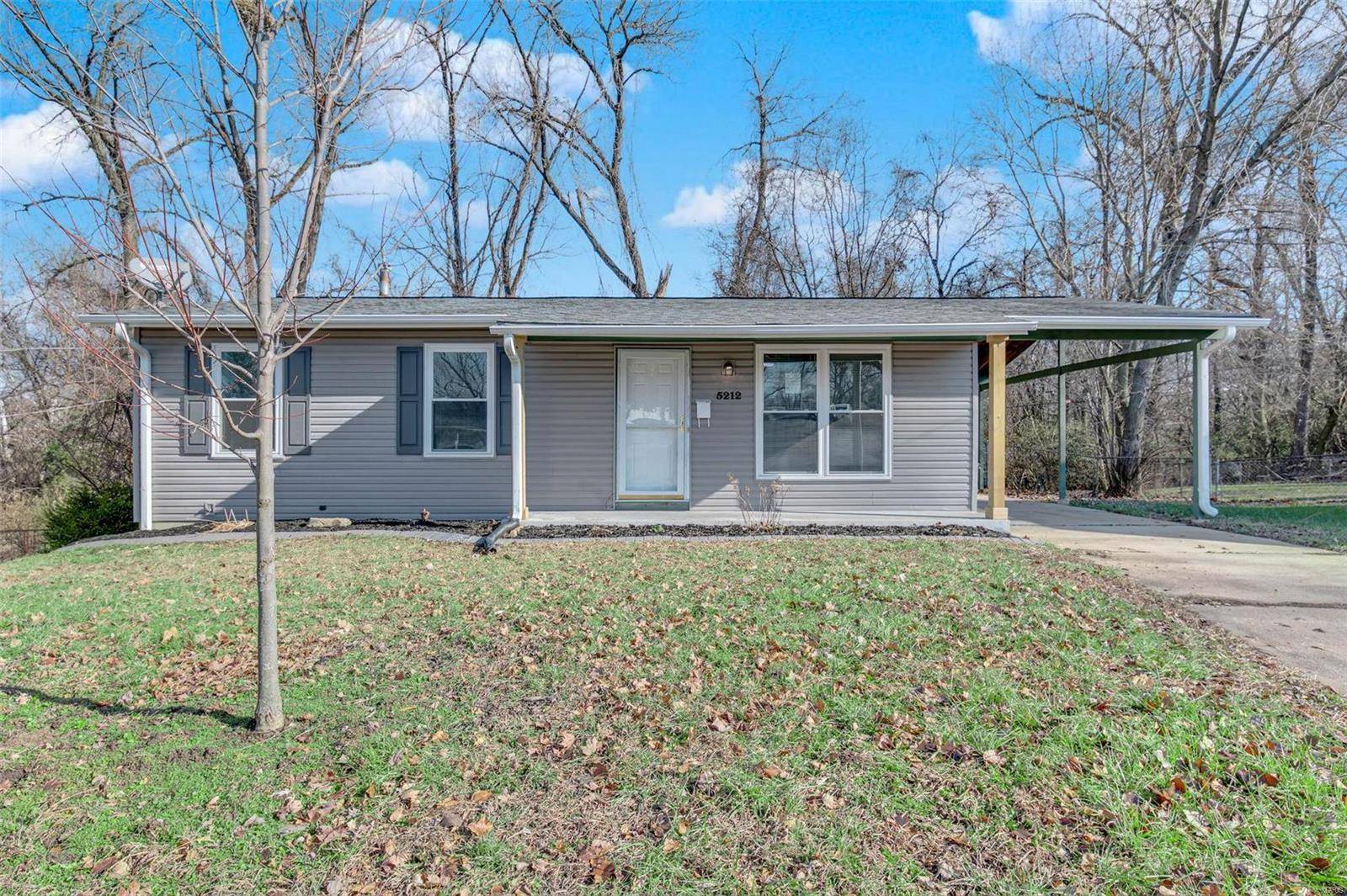 5212 Auriesville LN, Hazelwood, MO 63042