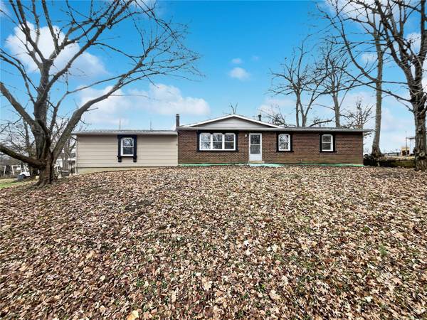 610 W Cherry ST, Troy, MO 63379