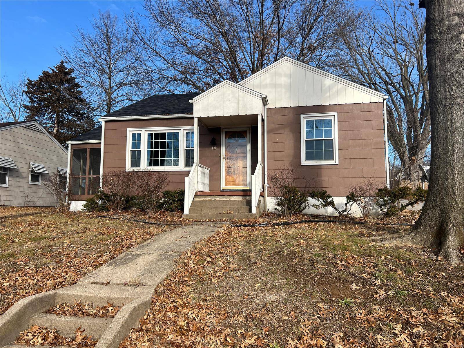 120 Shepherd DR,  Hannibal,  MO 63401