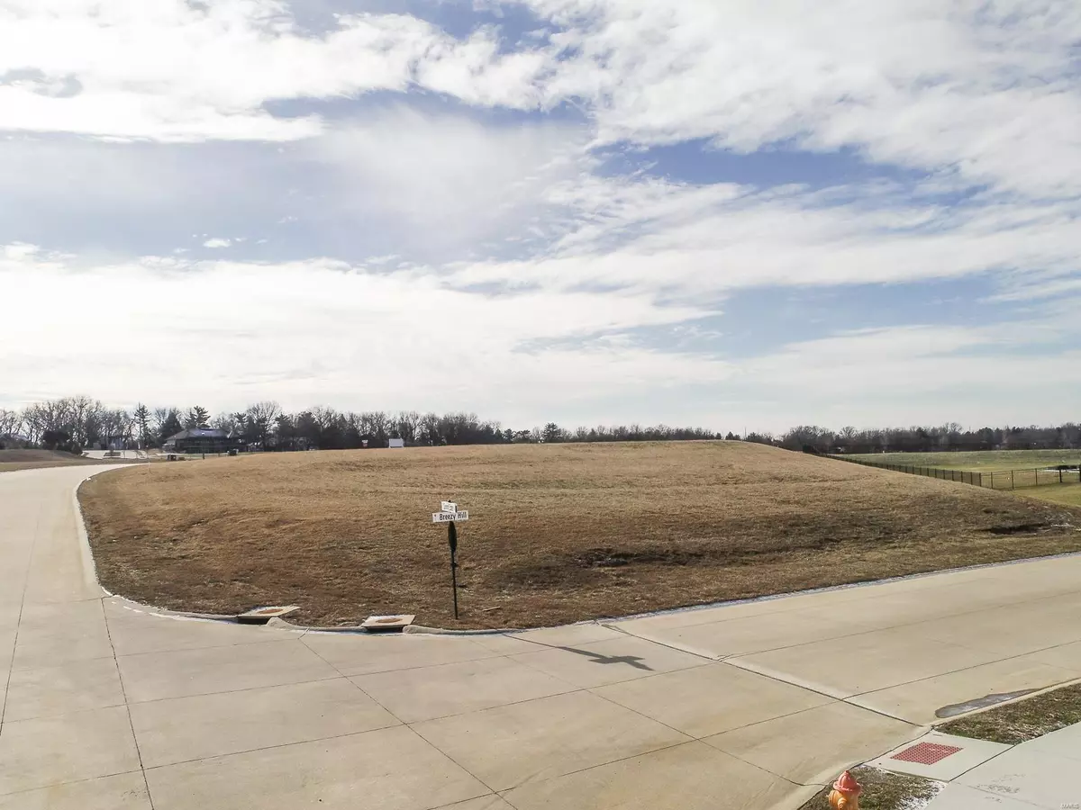 Shiloh, IL 62221,3830 Breezy Hill