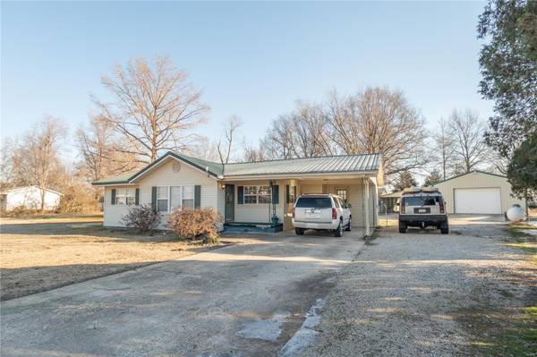 9182 Highway 51, Broseley, MO 63932