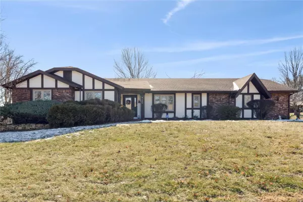 444 Grand Canyon DR,  Farmington,  MO 63640