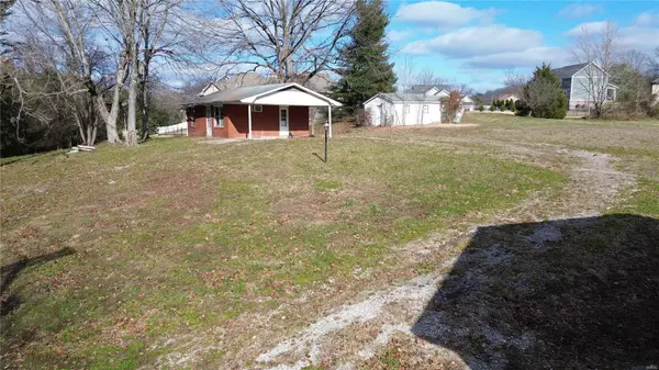 3222 Perryville RD, Cape Girardeau, MO 63701