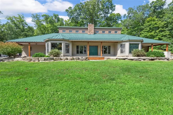 17102 Deer Mountain RD, Marthasville, MO 63357