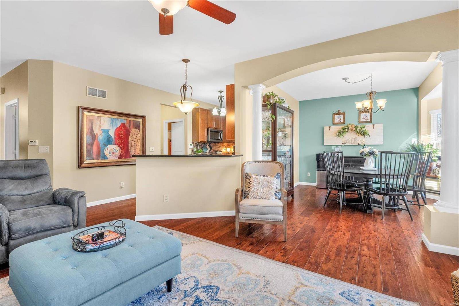 Lake St Louis, MO 63367,414 Parkgate DR