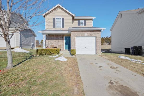 1005 Chesterfield DR, Wentzville, MO 63385