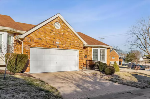 St Louis, MO 63129,1019 Forder Square DR