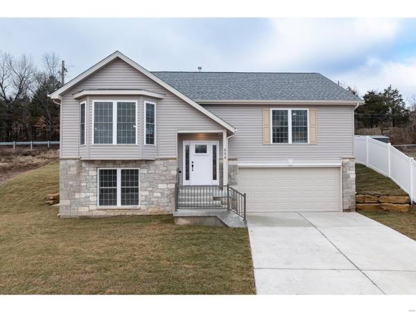 994 Hydeaway CT,  Fenton,  MO 63026