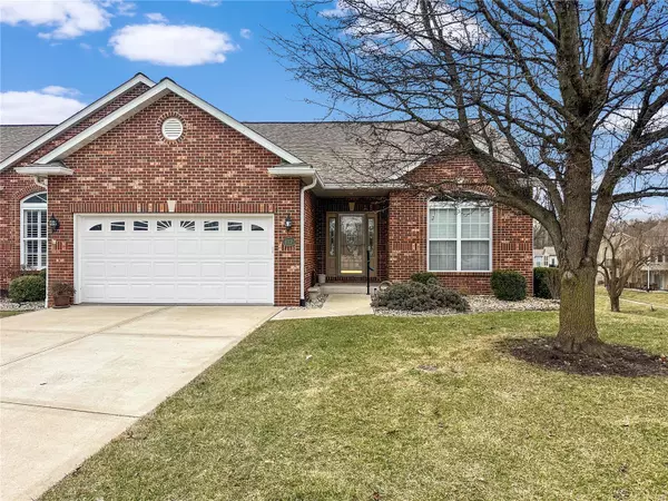 177 Summit Ridge, Maryville, IL 62062