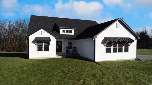 55900 Sapphire TRL, New London, MO 63459