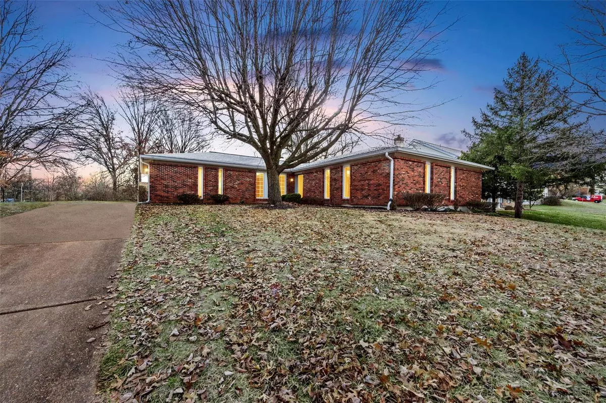 Ellisville, MO 63011,342 Clayton Trails DR